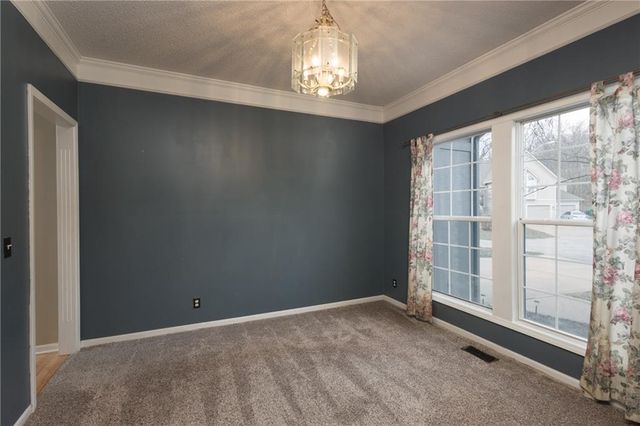 5805 Ruby Court, Lee's Summit, MO 64064