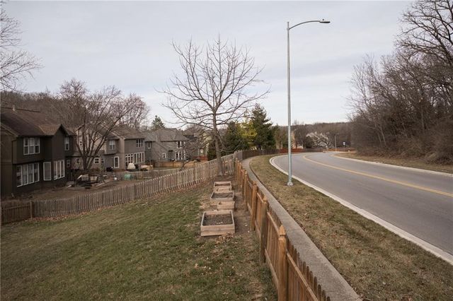 5805 Ruby Court, Lee's Summit, MO 64064