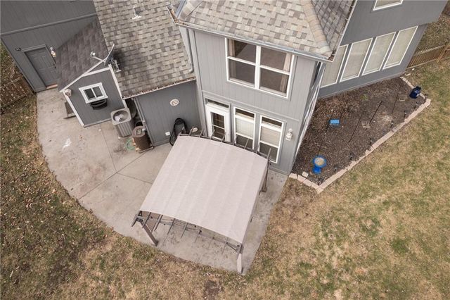 5805 Ruby Court, Lee's Summit, MO 64064