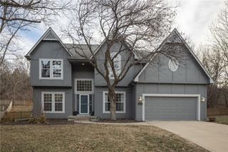 5805 Ruby Court, Lee's Summit, MO 64064