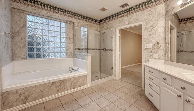 8104 Clayton Drive, Plano, TX 75025