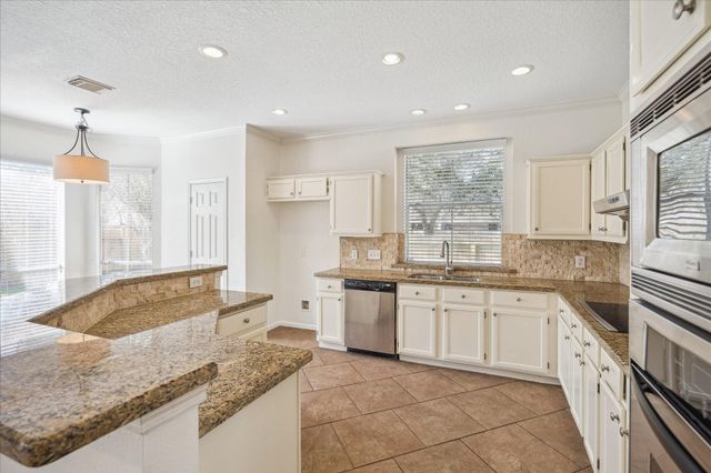 12831 Dove Point Lane, Houston, TX 77041