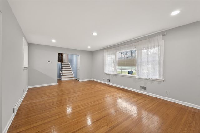 110 Dunrovin Lane, Brighton, NY 14618