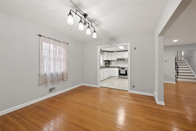 110 Dunrovin Lane, Brighton, NY 14618