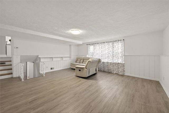 110 Dunrovin Lane, Brighton, NY 14618