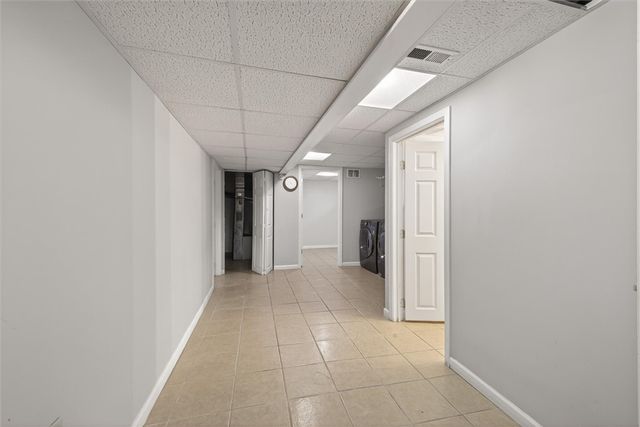 110 Dunrovin Lane, Brighton, NY 14618