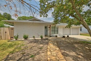 6906 Twin Crest DR, Austin, TX 78752