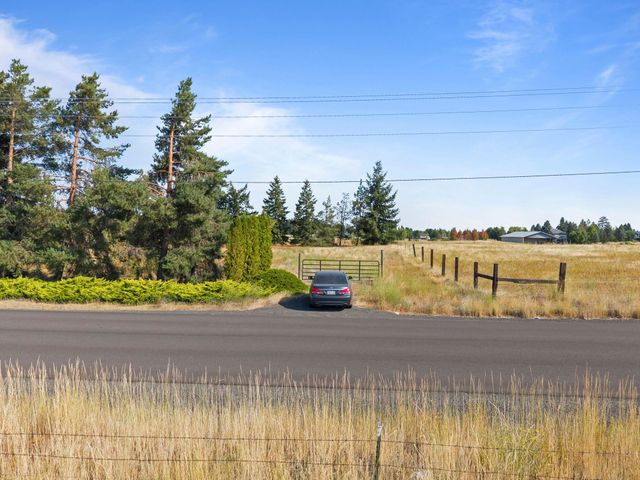 1720 W Taylor Rd, Spokane, WA 99224