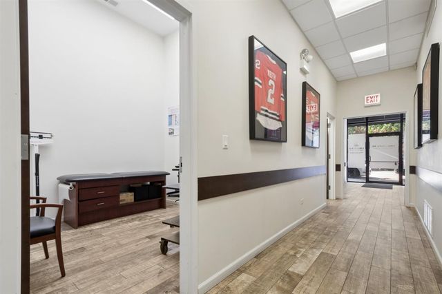 2219 W BELMONT Avenue, Chicago, IL 60618