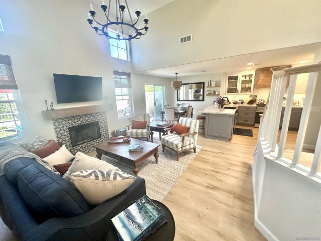 1259 Natoma Way C, Oceanside, CA 92057