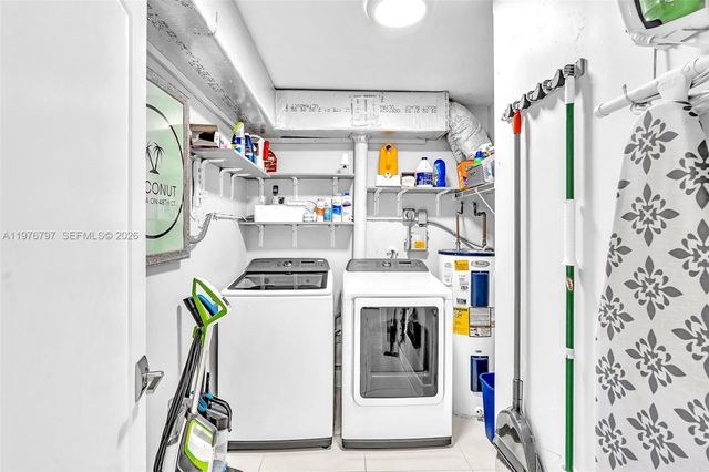 1577 NE 48th Ct, Oakland Park, FL 33334