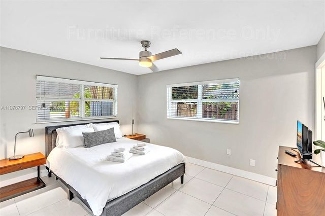 1577 NE 48th Ct, Oakland Park, FL 33334