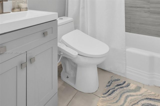 1577 NE 48th Ct, Oakland Park, FL 33334