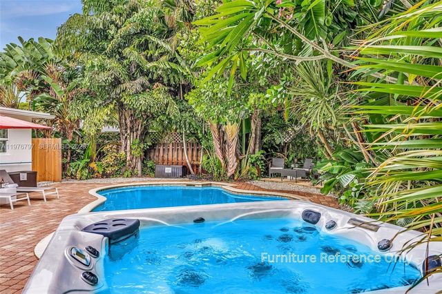 1577 NE 48th Ct, Oakland Park, FL 33334