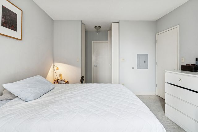 222 N Columbus Drive 1601, Chicago, IL 60601