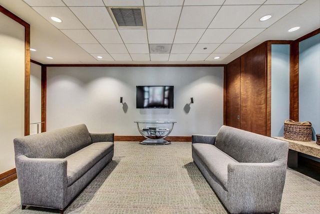 222 N Columbus Drive 1601, Chicago, IL 60601