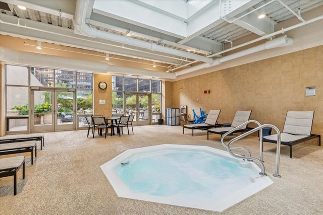 222 N Columbus Drive 1601, Chicago, IL 60601