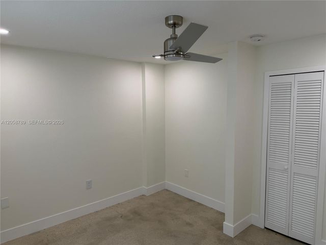 15410 SW 82nd Ln 821, Miami, FL 33193