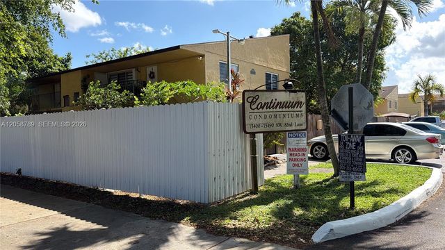 15410 SW 82nd Ln 821, Miami, FL 33193