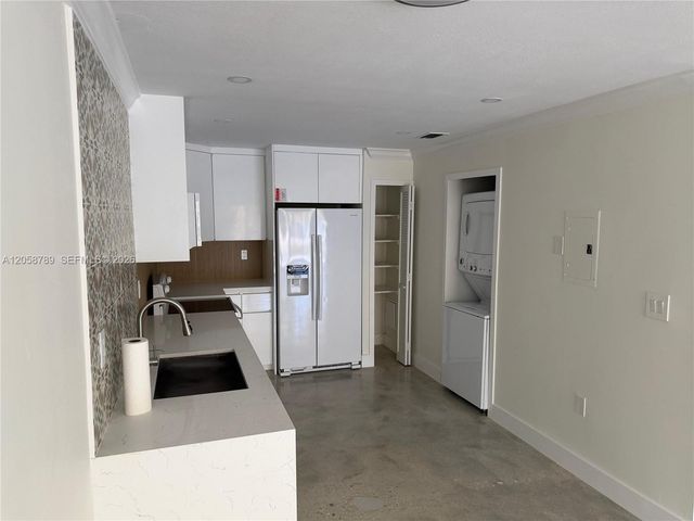 15410 SW 82nd Ln 821, Miami, FL 33193