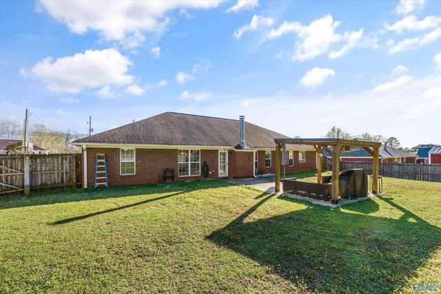 107 Cedar Glen Drive, Huntsville, AL 35811