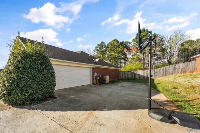 107 Cedar Glen Drive, Huntsville, AL 35811