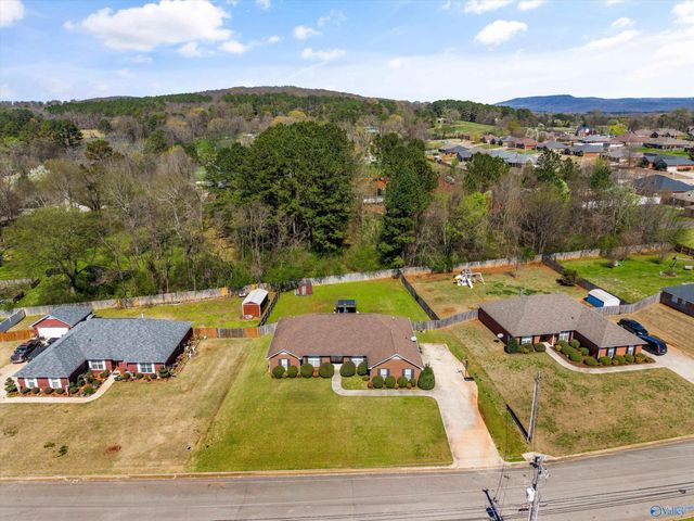 107 Cedar Glen Drive, Huntsville, AL 35811