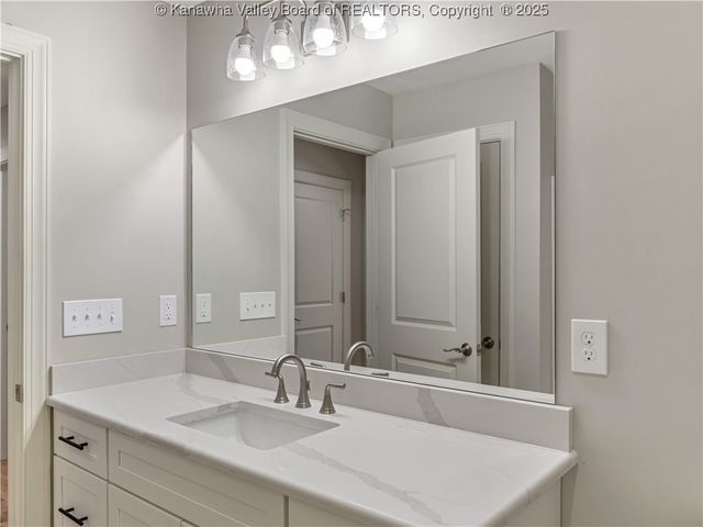 45 Jordon Drive, Winfield, WV 25213