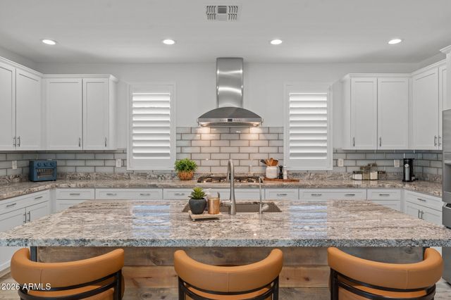3267 BUCKAROO Court, Wickenburg, AZ 85390