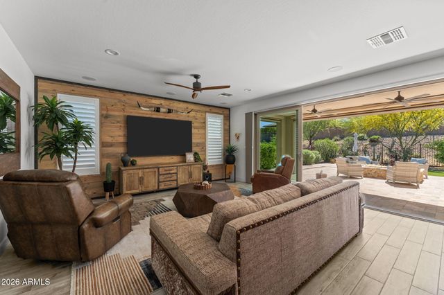 3267 BUCKAROO Court, Wickenburg, AZ 85390