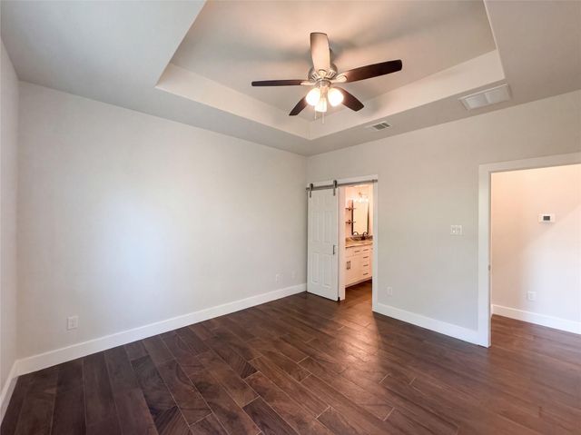 50 Whispering Valley DR, Wimberley, TX 78676