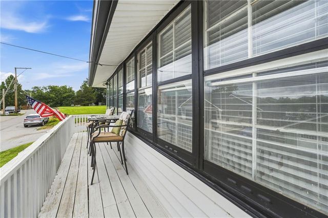 152 Beach Drive, Lake Tapawingo, MO 64015