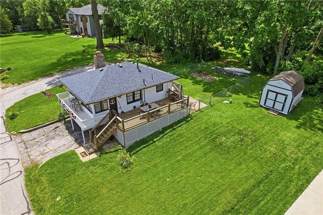 152 Beach Drive, Lake Tapawingo, MO 64015