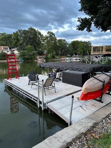 152 Beach Drive, Lake Tapawingo, MO 64015