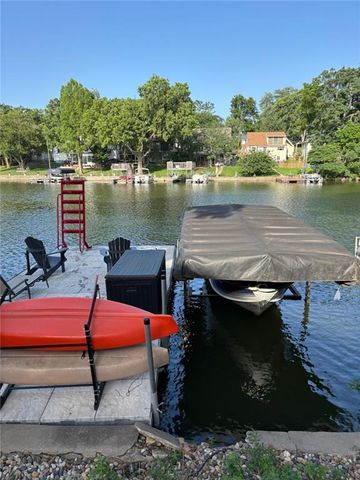 152 Beach Drive, Lake Tapawingo, MO 64015