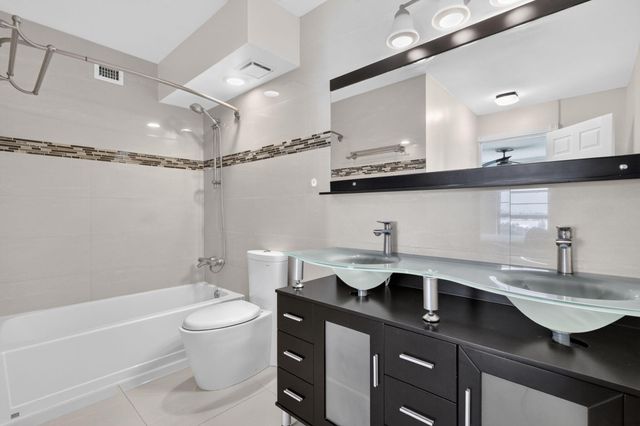 2500 NE 135TH Street C1011, North Miami, FL 33181