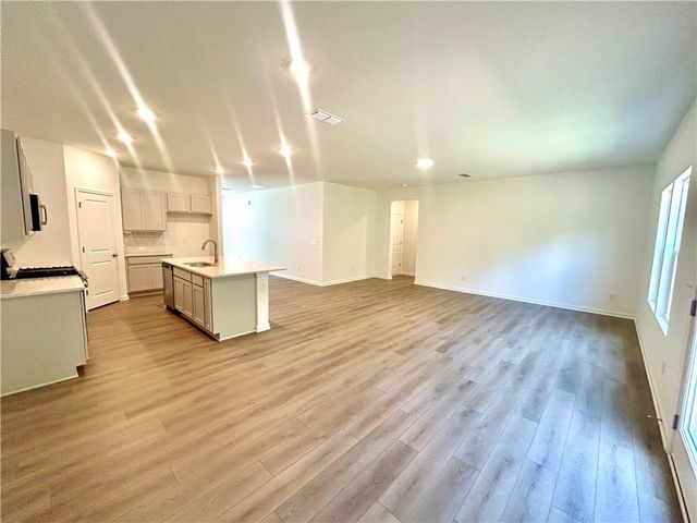 5372 Heron Bay Boulevard, Locust Grove, GA 30248