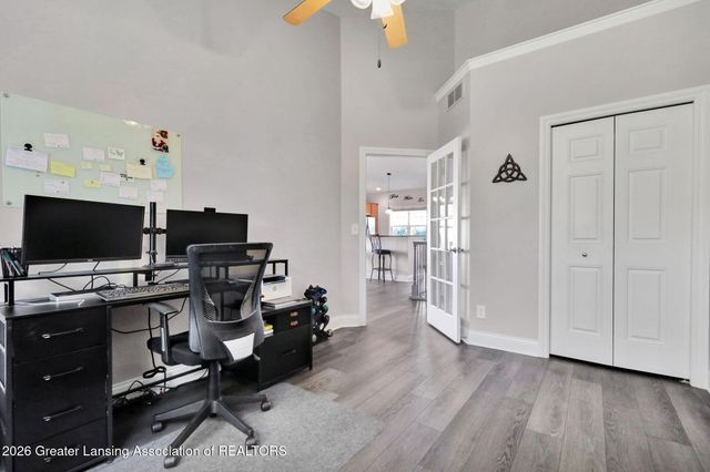 1730 N Crystal Cove, Haslett, MI 48840