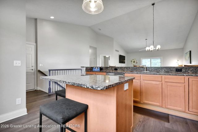 1730 N Crystal Cove, Haslett, MI 48840