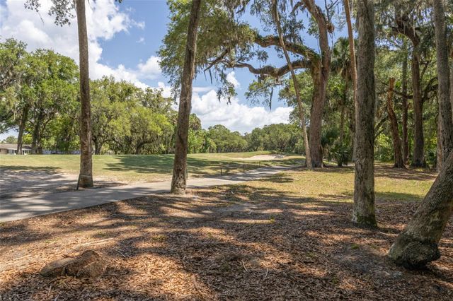 20 BROADMORE CIRCLE, Palm Coast, FL 32137