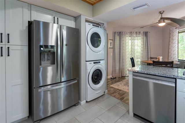 20 BROADMORE CIRCLE, Palm Coast, FL 32137