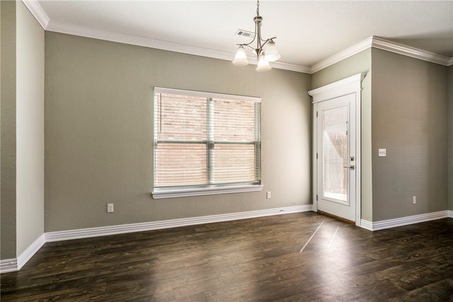 121 Carrington Avenue A, Lowell, AR 72745