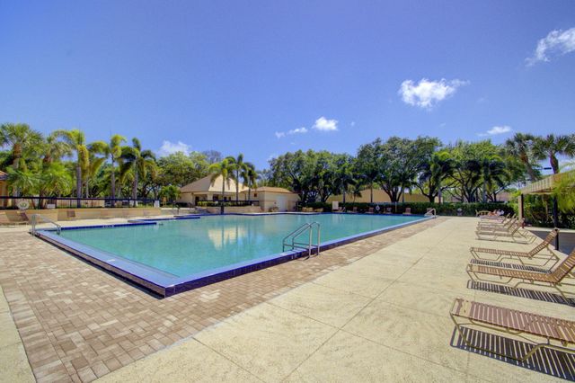 2409 24TH Way, West Palm Beach, FL 33407