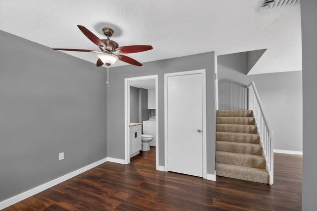 2409 24TH Way, West Palm Beach, FL 33407