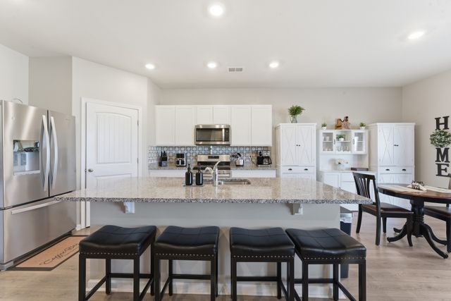 126 William Dylan Dr, Murfreesboro, TN 37129