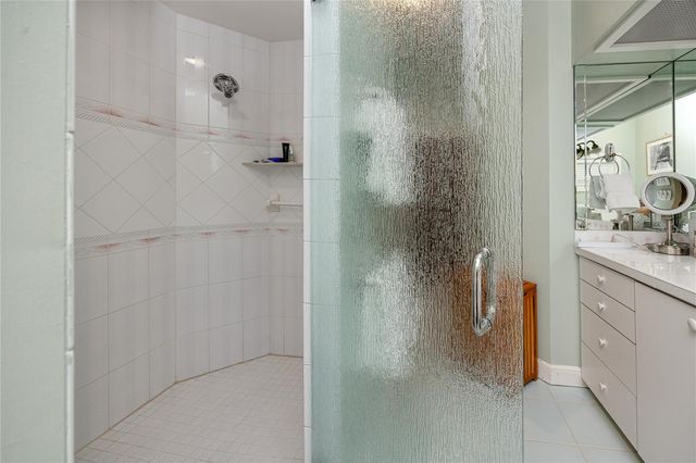 2780 LONG PUTT COURT, Palm Harbor, FL 34683