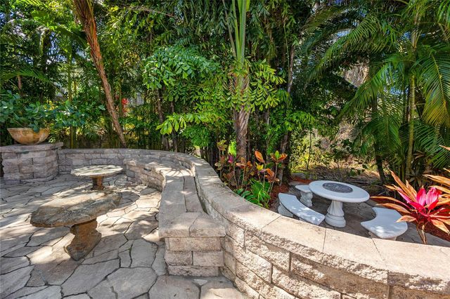 2780 LONG PUTT COURT, Palm Harbor, FL 34683