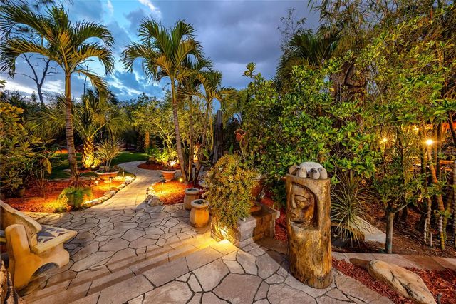 2780 LONG PUTT COURT, Palm Harbor, FL 34683