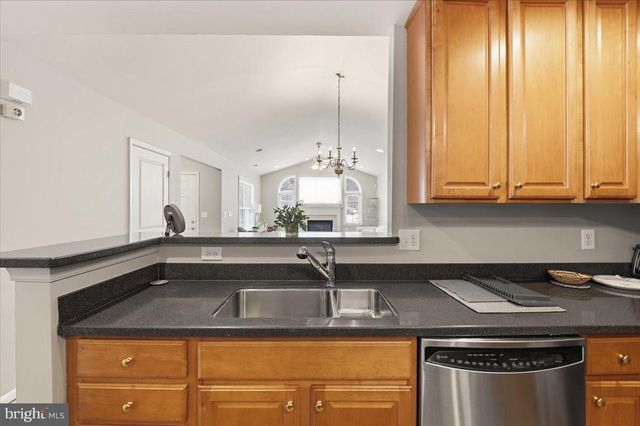 192 FEDERAL POINT BLVD, Lawrenceville, NJ 08648