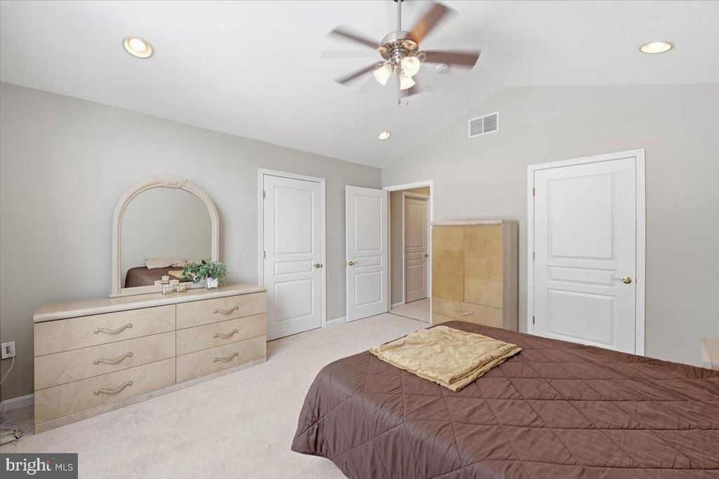 Image 15 of property listing at 192 FEDERAL POINT BLVD, Lawrenceville, NJ 08648